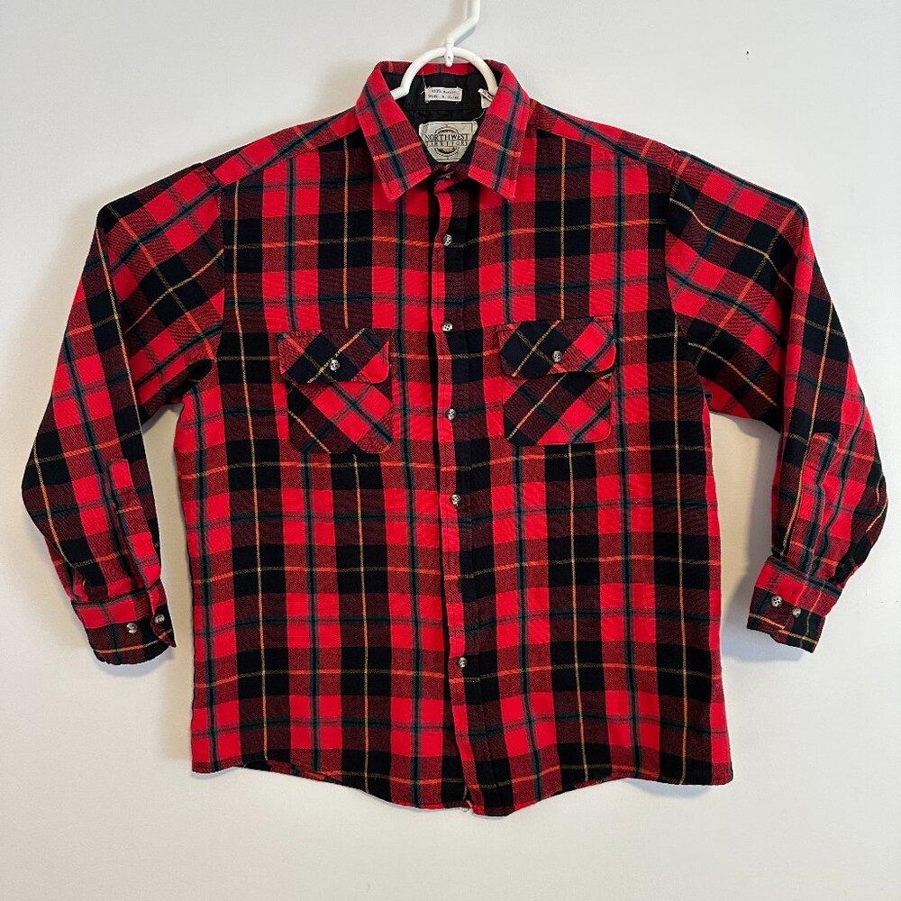 NorthWest Territory Casual Button Down Mens Large Red Plaid Distressed Flannel